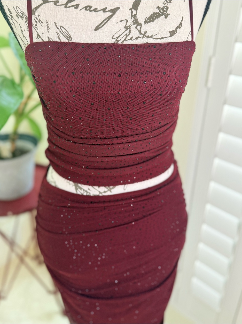 Windsor Burgundy Rhinestone Mesh Ruched Midi Dress (Size M)